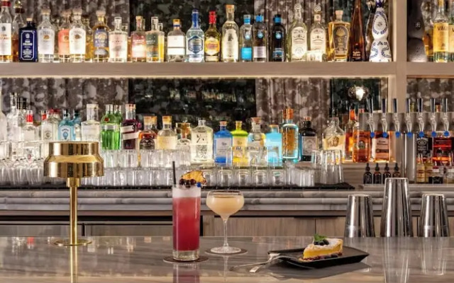 Moxy St. Petersburg Downtown