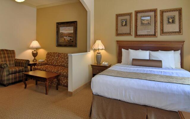 Best Western Plus Crown Colony Inn & Suites