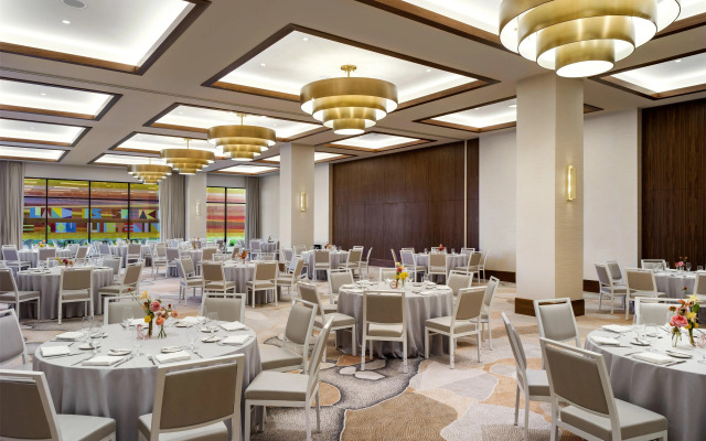 Thompson Palm Springs, by Hyatt