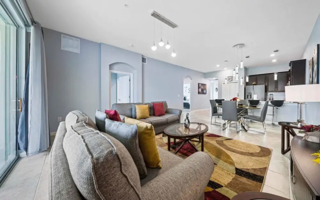 1151 Drop Lane