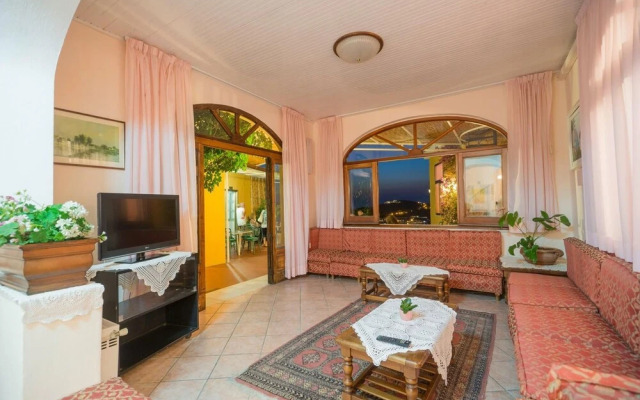 Hotel Pensione Monti