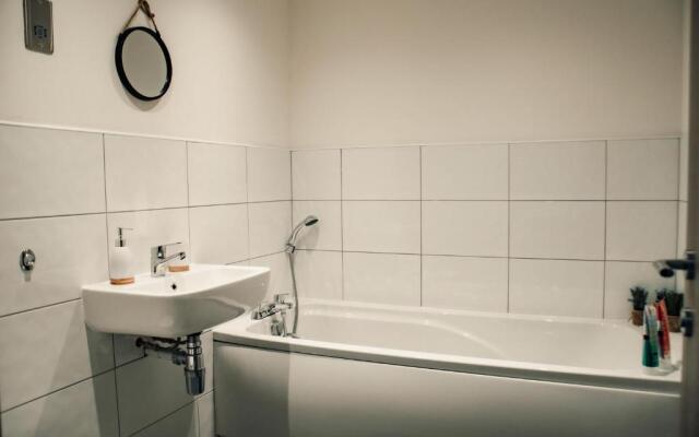 Bv Comfy Basement Apartment At Conditioning House