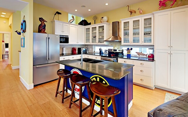 Banyan Beach House - Three Bedroom House