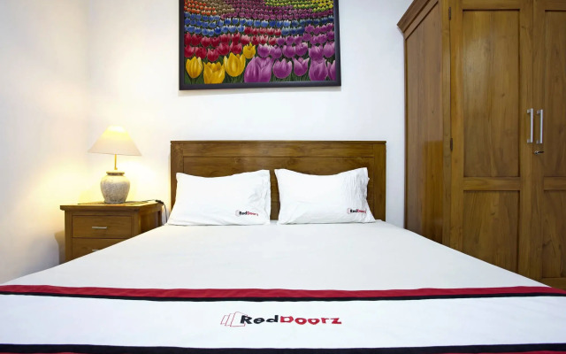 RedDoorz near Adisucipto Airport
