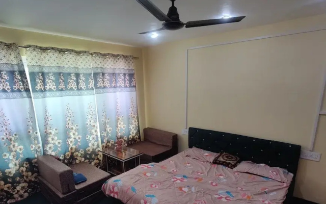 Hatyz Guest House And Restaurant