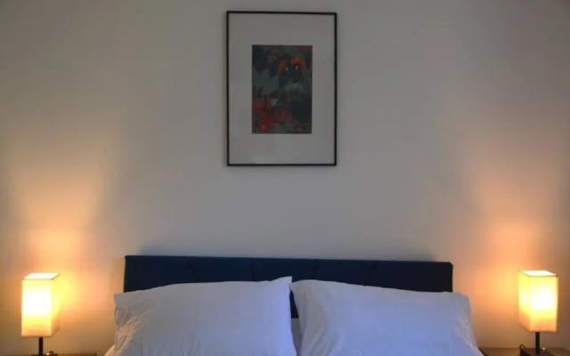 Stunning 2 BD Apartment in Cheltenham