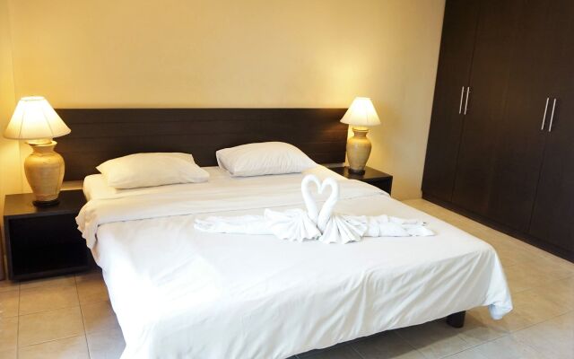 Chaofa West Suites