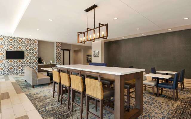 La Quinta Inn & Suites by Wyndham Rock Hill