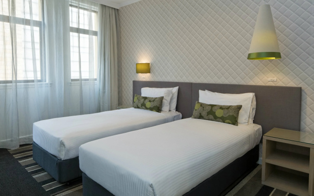 Metro Hotel on Pitt – Guest Rooms – Sydney