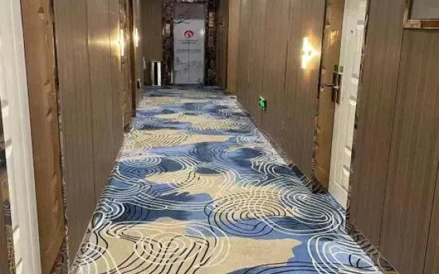 Yuhuan Hyatt Business Hotel (Passenger Transport Center Branch)