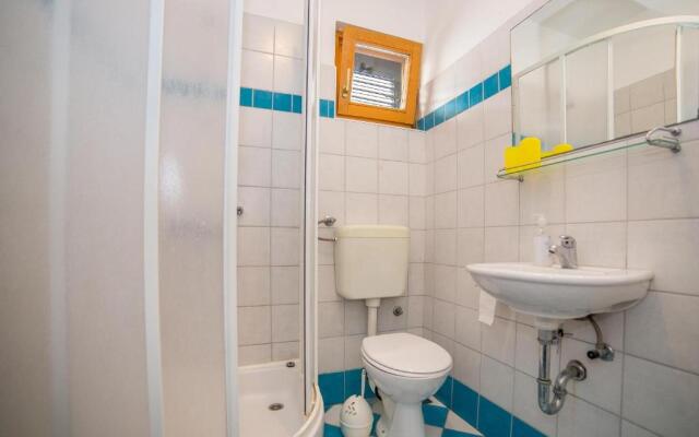 Gulin Apartments