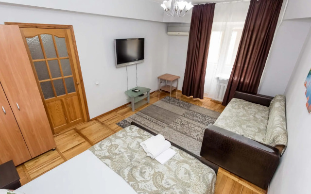 Апартаменты на проспекте Назарбаева 220/3