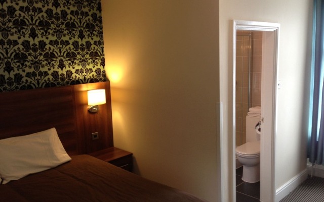Ely House Hotel