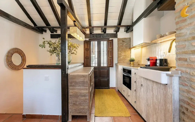 Luxury House in Granada Center. Reyes II