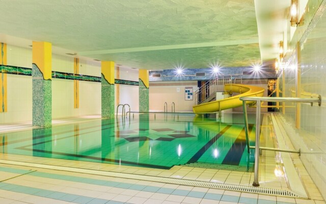 Cozy Apartment in Hahnenklee Harz with Swimming Pool