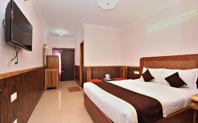 Capital O 8709 Hotel Rain Forest