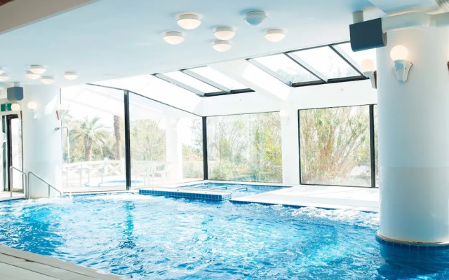 Resort Hotel Umibenokajuen