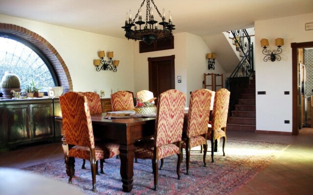 La Torre Dei Canonici