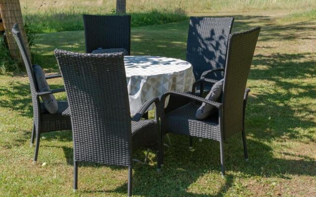 Moderne, gemütliche DG-Wohnung in ruhiger Lage