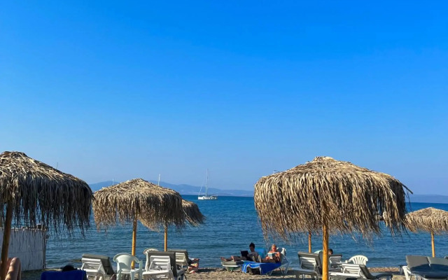Theodorou Beach Hotel Apartments