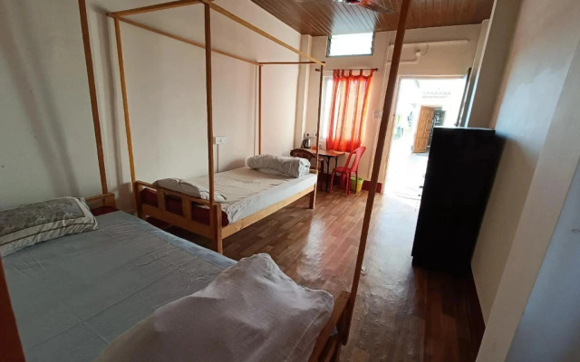 Goroomgo Manipur House Imphal
