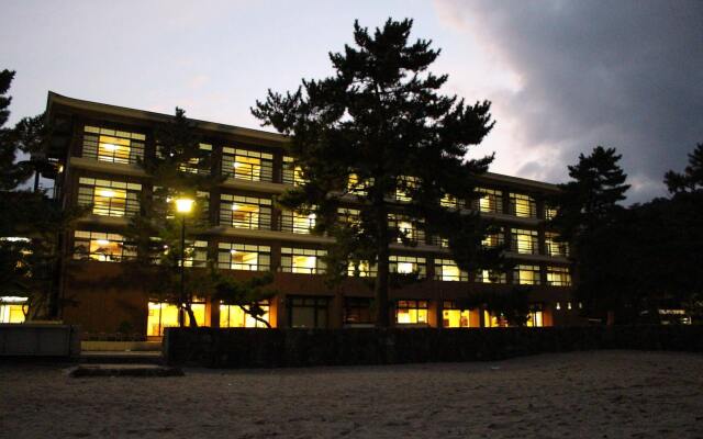 Miyajima Seaside Hotel