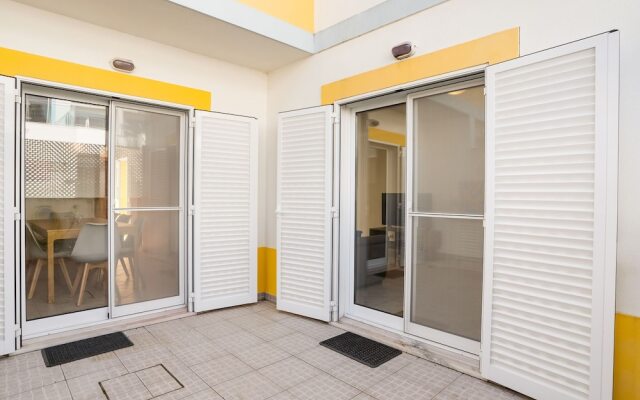 Captivating Holiday Home in Manta Rota With Swimming Pool