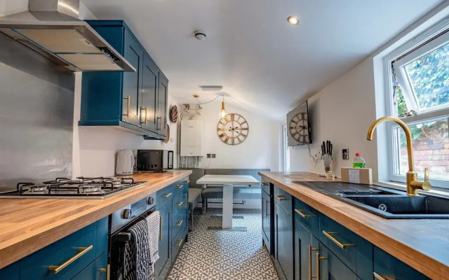 Host Stay Park Street Abode