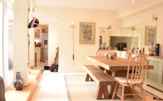 Spacious 2 Bedroom Apartment Near Notting Hill Gate