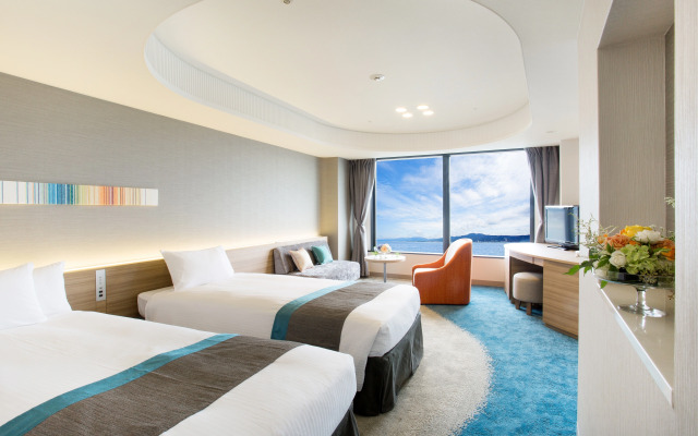 Lake Biwa Otsu Prince Hotel