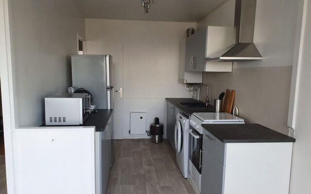 Suite le Rouet 17A