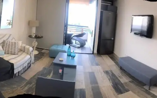 Renovated Apartment, Generator is Included, Beach