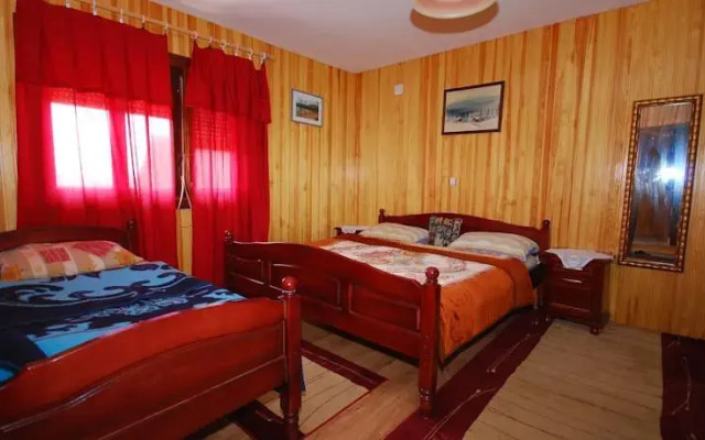 Camp Apartments Razvršje