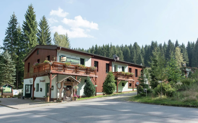 Luxurious Apartment in Jägersgrün with 2 Sauna near Beach