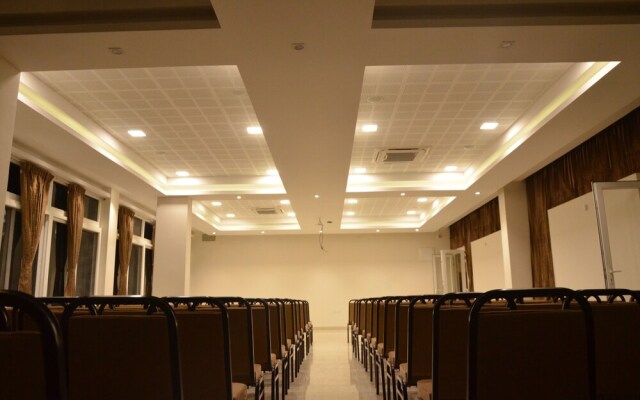 Grand Signature Hotel & Spa