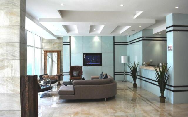 Leaders Plaza Apartments