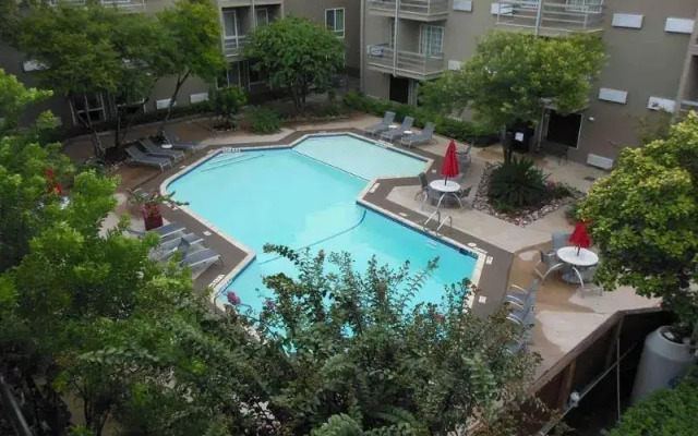 Clarion Inn & Suites Conference Center