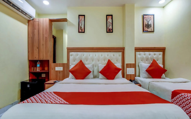 Oyo 18867 Hotel Vision Palace
