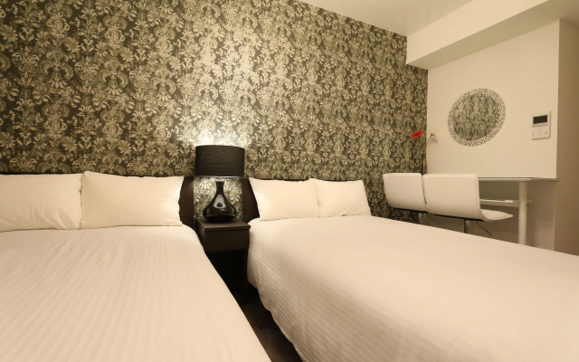 Elizabeth Garden Shinsaibashi