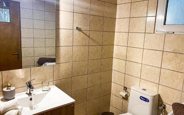 Oliviera - House in Nature