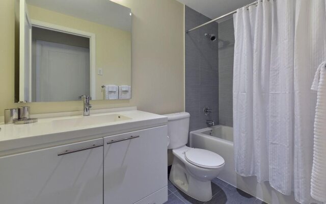 Whitehall Suites - Yonge/Eglinton