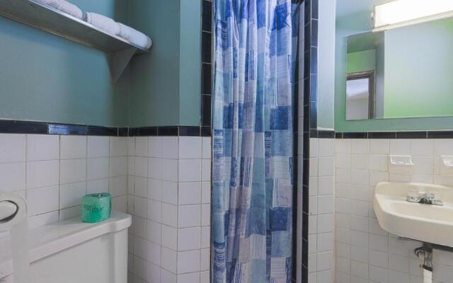 Travelers Inn by OYO Beaver, Hwy 19