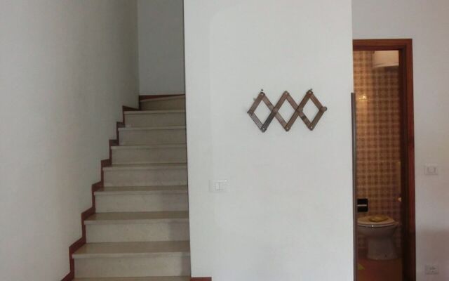 Incredible Apartment With Private Garden - Beahost