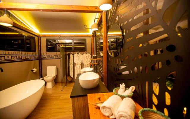 Escarpment Serengeti Luxury Camp