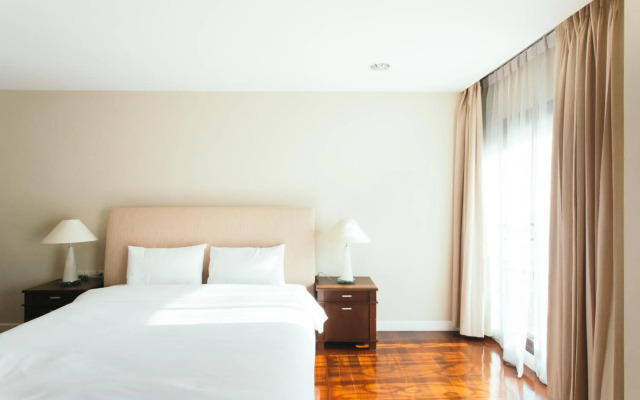 Thomson Residence Hotel