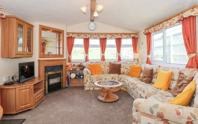 Ty Newydd Caravan