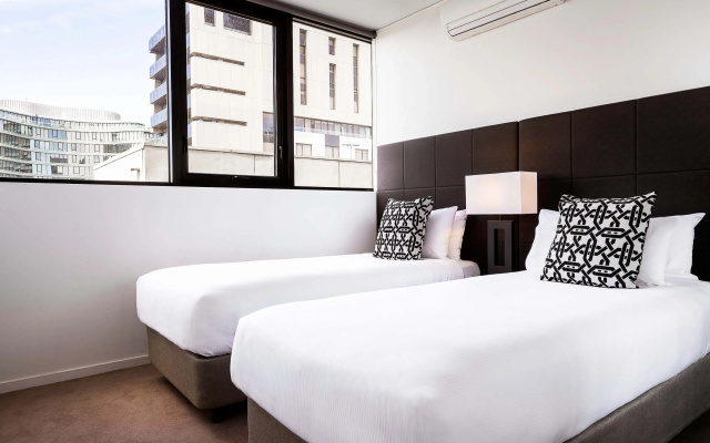 Oaks Melbourne St Kilda Road Hotel