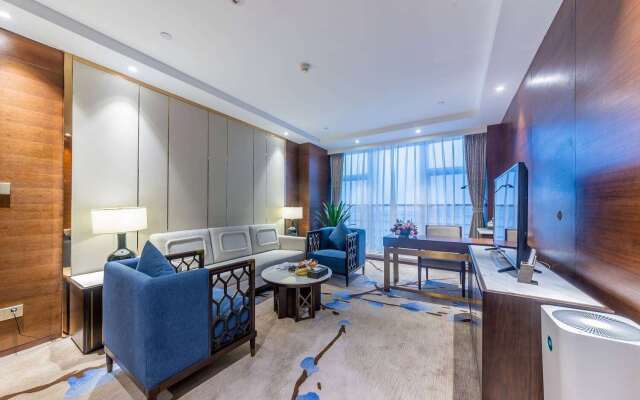 Days Hotel by Wyndham Chongqing Keyuan