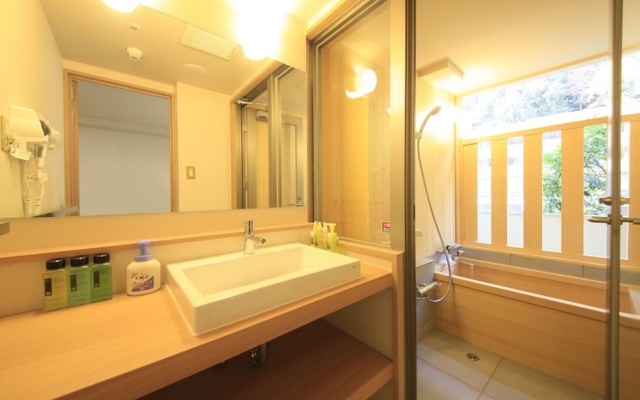 Japanese/Western-Style Semi-Open-Air Bath room 사진 3