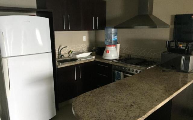Bay View Grand Marina 1605 Sur